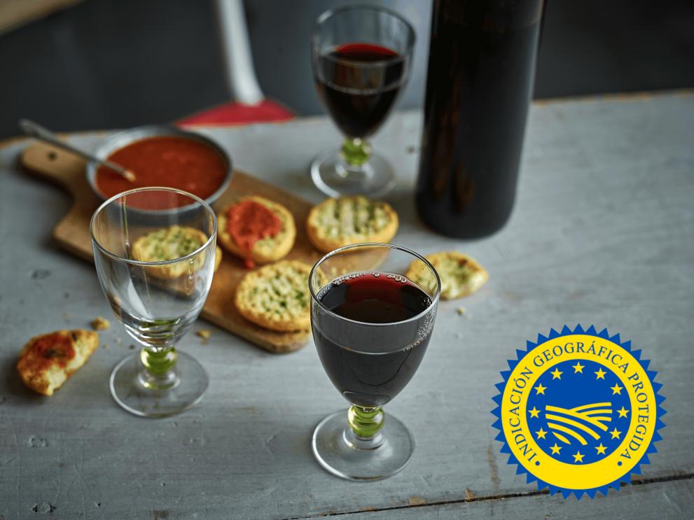 La Comisión Europea ha adoptado hoy una propuesta de revisión del régimen de indicaciones geográficas (IG) de vinos, bebidas espirituosas y productos agrarios.
